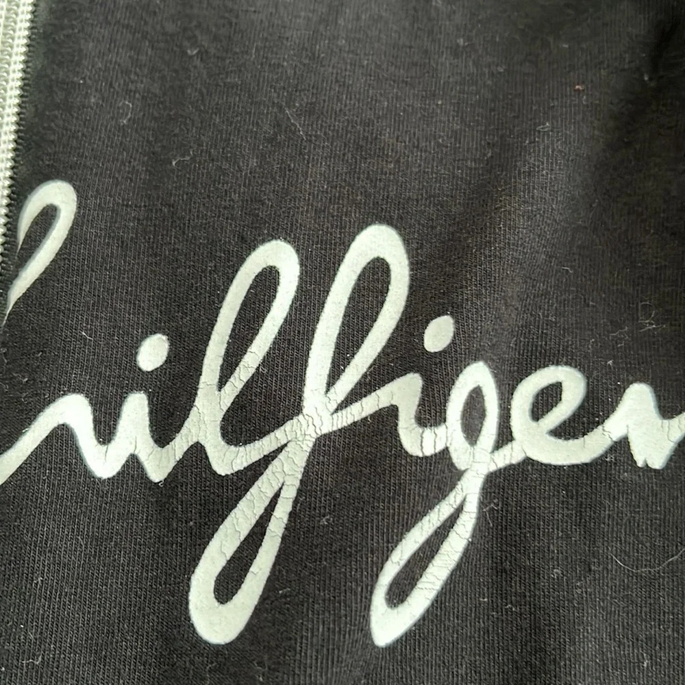 Vintage Tommy Hilfiger Black & White Zip Up Stretch Crop Top - Picture 3 of 4